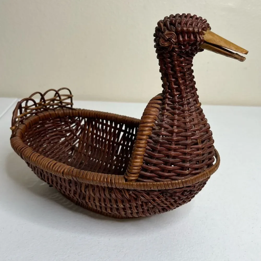 Vintage Brown Rattan Wicker Duck Basket Woven Wood Bird Farmhouse Decor Boho